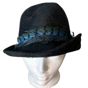 MR FREDERICKS YOUNG MODES Vintage Black Furry Felt Robin Hood Hat Fedora Feather